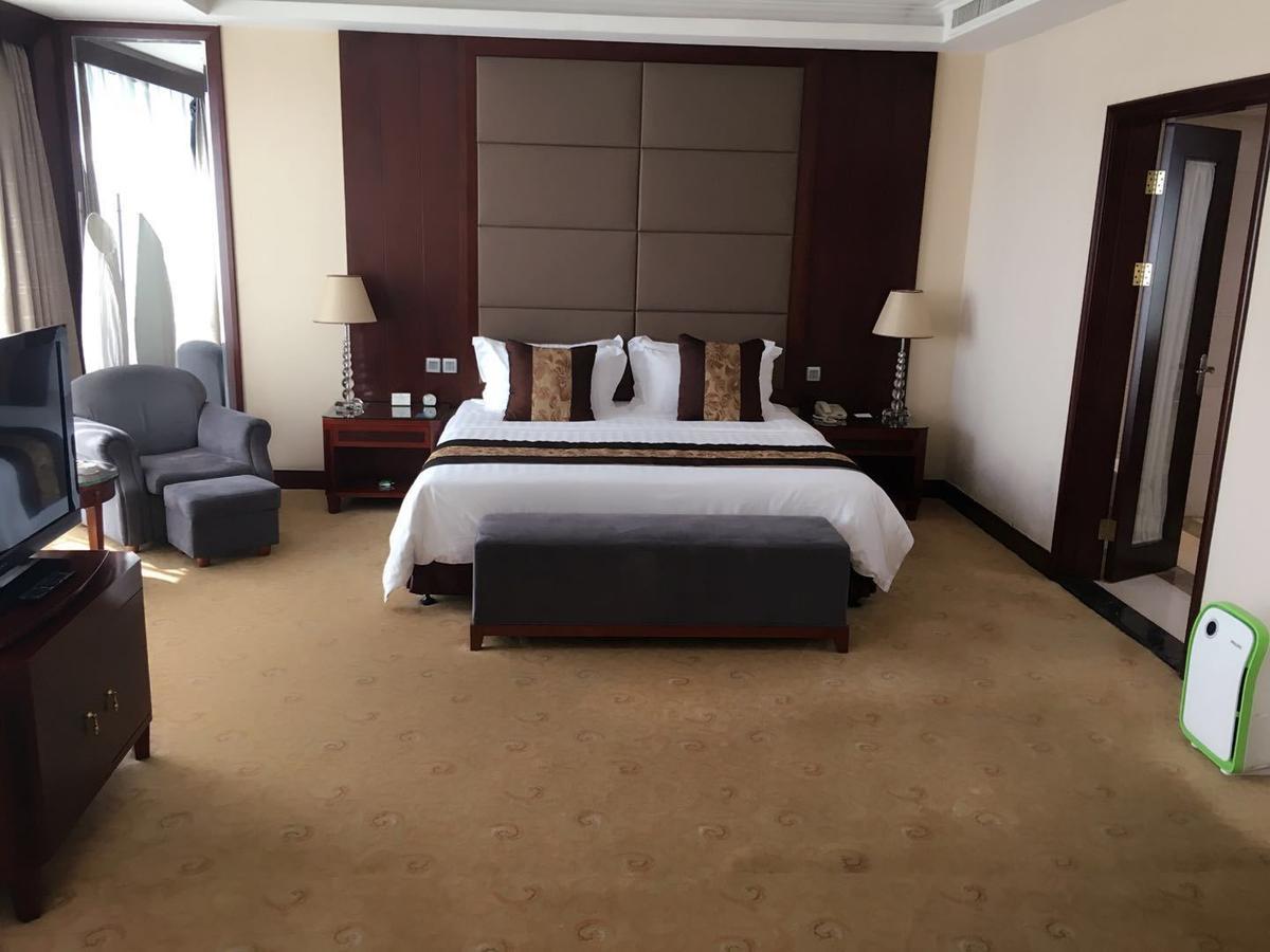 Shijiazhuang Yanshan Hotel Bagian luar foto